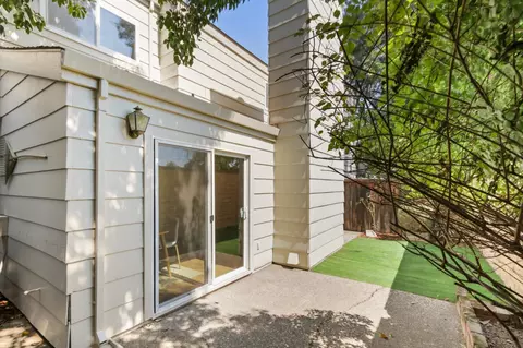 Exterior - 1842 Renoir Ave, Davis, CA 95618 photo 5 of 10
