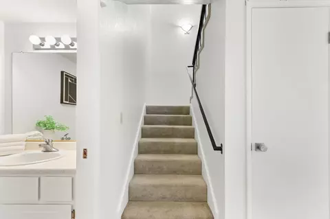 Entry Way - 1842 Renoir Ave, Davis, CA 95618 photo 3 of 4