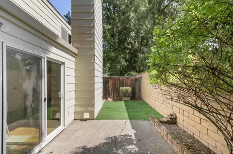 Exterior - 1842 Renoir Ave, Davis, CA 95618 photo 4 of 10
