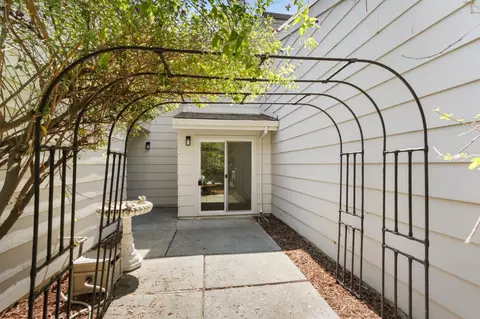 Exterior - 1842 Renoir Ave, Davis, CA 95618 photo 2 of 10