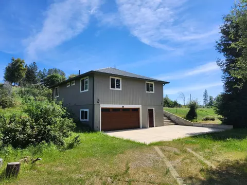 Exterior - 10006 Wendell Rd, Mountain Ranch, CA 95246 photo 2 of 12