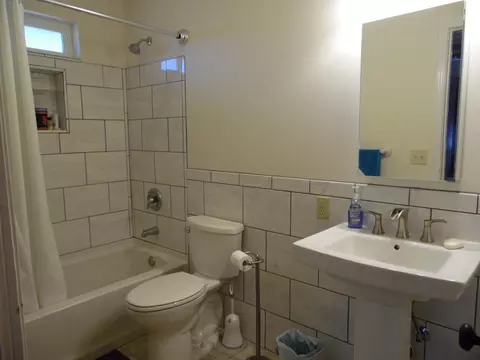 Bath - 10006 Wendell Rd, Mountain Ranch, CA 95246 photo 2 of 2