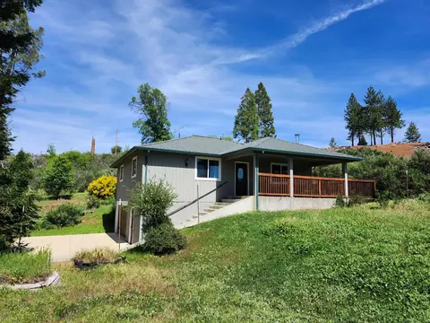 Exterior - 10006 Wendell Rd, Mountain Ranch, CA 95246 photo 3 of 12