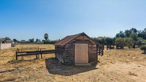 Exterior - 5922 Nile Rd, Manteca, CA 95337 photo 8 of 20