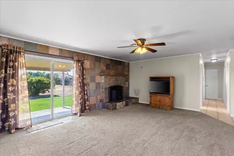 Living - 5922 Nile Rd, Manteca, CA 95337 photo 9 of 9