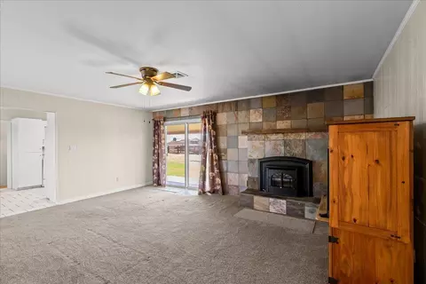 Living - 5922 Nile Rd, Manteca, CA 95337 photo 8 of 9