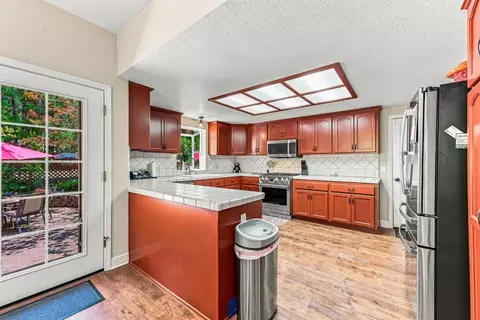 Kitchen - 21985 Shake Ridge Rd, Volcano, CA 95689 photo 2 of 5