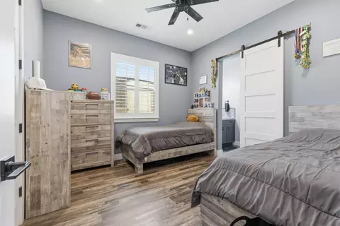 Bedroom - 19206 S Bloss Ave, Hilmar, CA 95324 photo 4 of 5