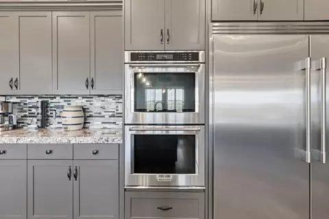 Kitchen - 19206 S Bloss Ave, Hilmar, CA 95324 photo 2 of 5