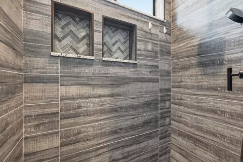 Bath - 19206 S Bloss Ave, Hilmar, CA 95324 photo 7 of 9