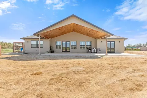 Exterior - 19206 S Bloss Ave, Hilmar, CA 95324 photo 8 of 9
