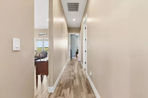 Entry Way - 19206 S Bloss Ave, Hilmar, CA 95324 photo 5 of 6