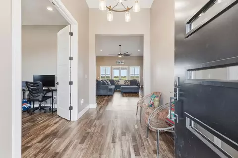 Entry Way - 19206 S Bloss Ave, Hilmar, CA 95324 photo 4 of 6