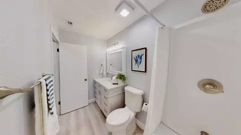 Bath - 8006 Hamric Ct, Antelope, CA 95843 photo 2 of 5