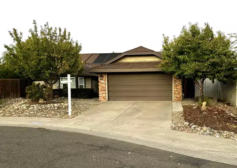 Exterior - 8006 Hamric Ct, Antelope, CA 95843 photo 7 of 12