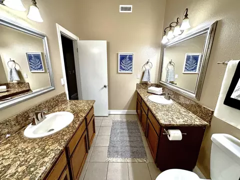 Bath - 8006 Hamric Ct, Antelope, CA 95843 photo 4 of 5