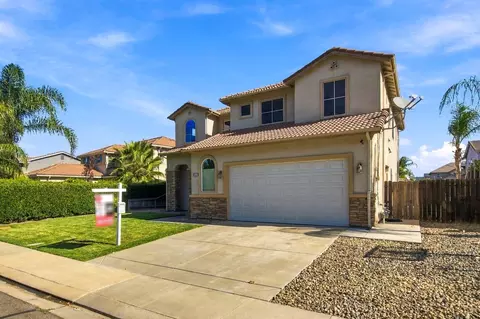 Exterior - 2217 Hearth Dr, Manteca, CA 95337 photo 3 of 8