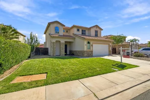 Exterior - 2217 Hearth Dr, Manteca, CA 95337 photo 2 of 8