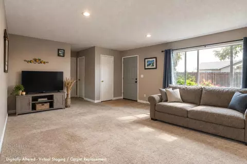 Living - 1329 Irwin Ave, Escalon, CA 95320 photo 1 of 1