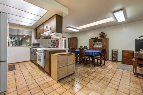 Kitchen - 1629 Sheldon Dr, Modesto, CA 95350 photo 1 of 3