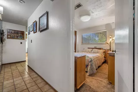 Entry Way - 1629 Sheldon Dr, Modesto, CA 95350 photo 5 of 10