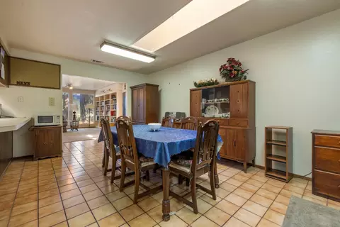 Dining - 1629 Sheldon Dr, Modesto, CA 95350 photo 1 of 2