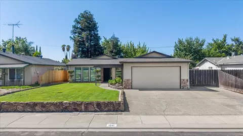 Exterior - 1041 Parkside Ave, Manteca, CA 95336 photo 2 of 20