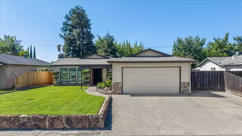 Exterior - 1041 Parkside Ave, Manteca, CA 95336 photo 4 of 20