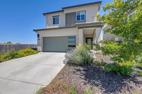 12135 Alamosa Dr, Rancho Cordova, CA 95742