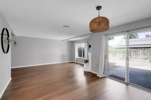 Living - 234 Tiffany Cir, Ripon, CA 95366 photo 5 of 7