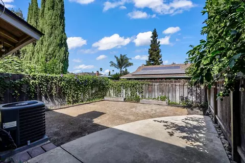 Exterior - 234 Tiffany Cir, Ripon, CA 95366 photo 5 of 7