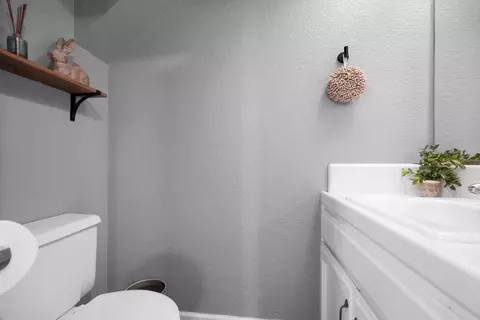 Bath - 234 Tiffany Cir, Ripon, CA 95366 photo 1 of 3