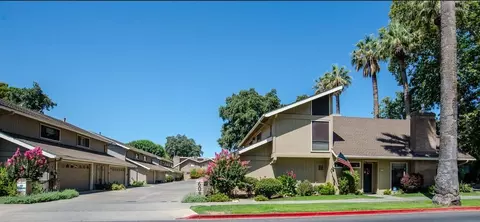 608 College St #8, Woodland, CA 95695