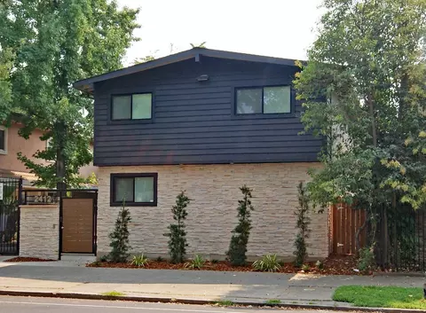 2412 Q St #1, Sacramento, CA 95816