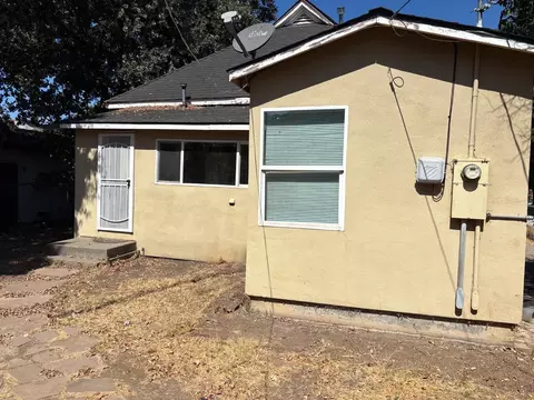 Exterior - 2012 E Marsh St, Stockton, CA 95205 photo 7 of 8