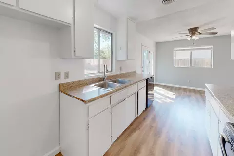 Kitchen - 2751 Pepper St, Sutter, CA 95982 photo 4 of 5