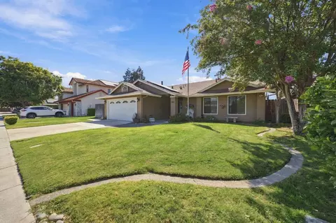Exterior - 588 Carrigane Way, Manteca, CA 95337 photo 3 of 7