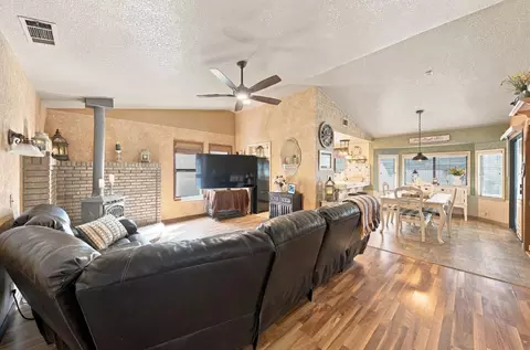Living - 588 Carrigane Way, Manteca, CA 95337 photo 1 of 2