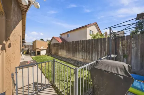 Exterior - 588 Carrigane Way, Manteca, CA 95337 photo 7 of 7