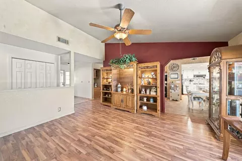 Entry Way - 588 Carrigane Way, Manteca, CA 95337 photo 3 of 4