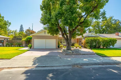 Exterior - 612 Hilton St, Modesto, CA 95350 photo 2 of 13