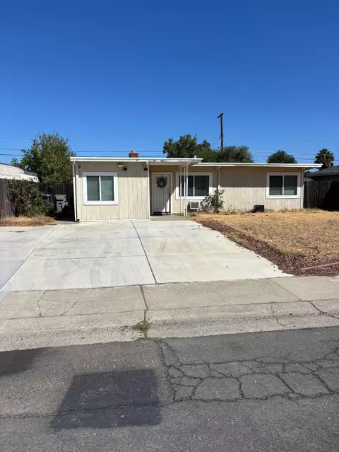 6043 Jansen Dr, Sacramento, CA 95824