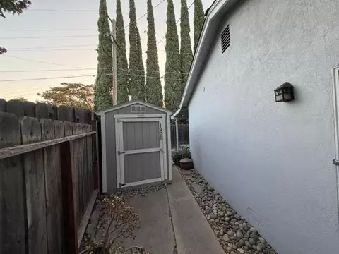 Exterior - 1905 Ralston Ct, Modesto, CA 95350 photo 7 of 10