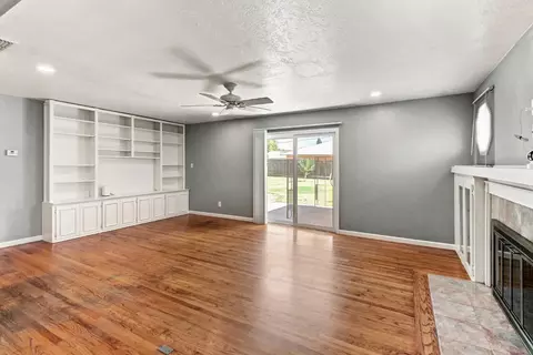 Living - 6616 Pepperwood Way, Carmichael, CA 95608 photo 1 of 4