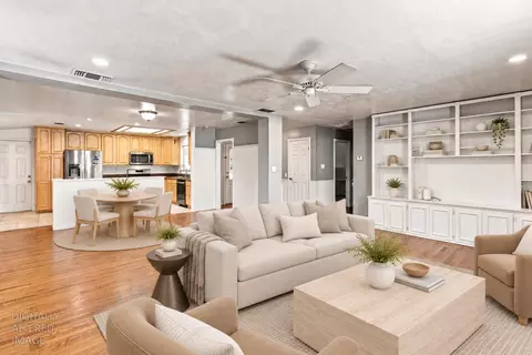 Living - 6616 Pepperwood Way, Carmichael, CA 95608 photo 3 of 4
