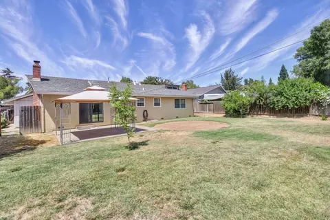 Exterior - 6616 Pepperwood Way, Carmichael, CA 95608 photo 5 of 6