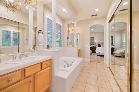 Bath - 4780 Echo Ridge Rd, Rocklin, CA 95677 photo 5 of 5