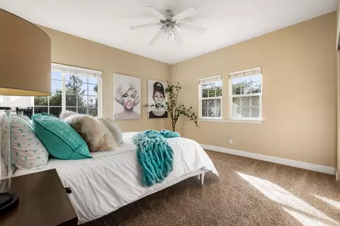 Bedroom - 11120 Shadow Ct, Auburn, CA 95602 photo 3 of 5