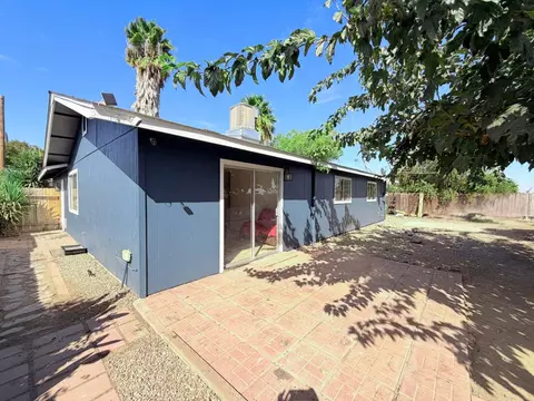 Exterior - 44 Fairview Ave, Gustine, CA 95322 photo 3 of 4