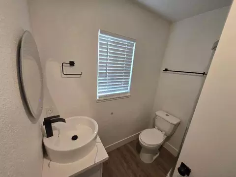 Bath - 8801 Fair Oaks Blvd, Carmichael, CA 95608 photo 2 of 7